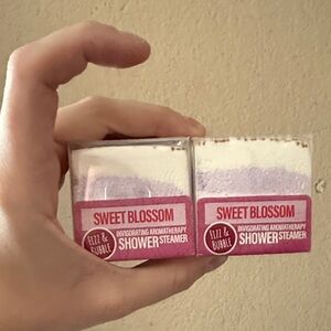 Fizz & bubble sweet blossom scented shower steam cubes brand new